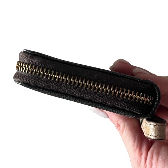 Michael Kors Brown “Jet Set”Wristlet Wallet - Picture 15 of 17